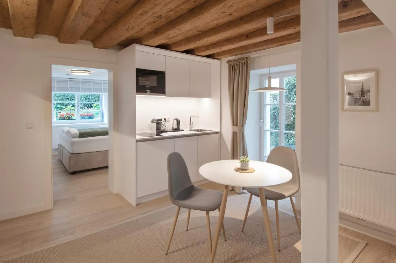 Quartier 99 Aparthotel Innsbruck 0*,
